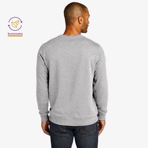 Man wearing District Men&