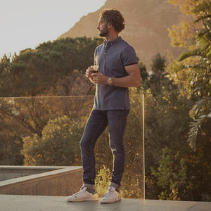 Man wearing James Harvest Larkford Men&