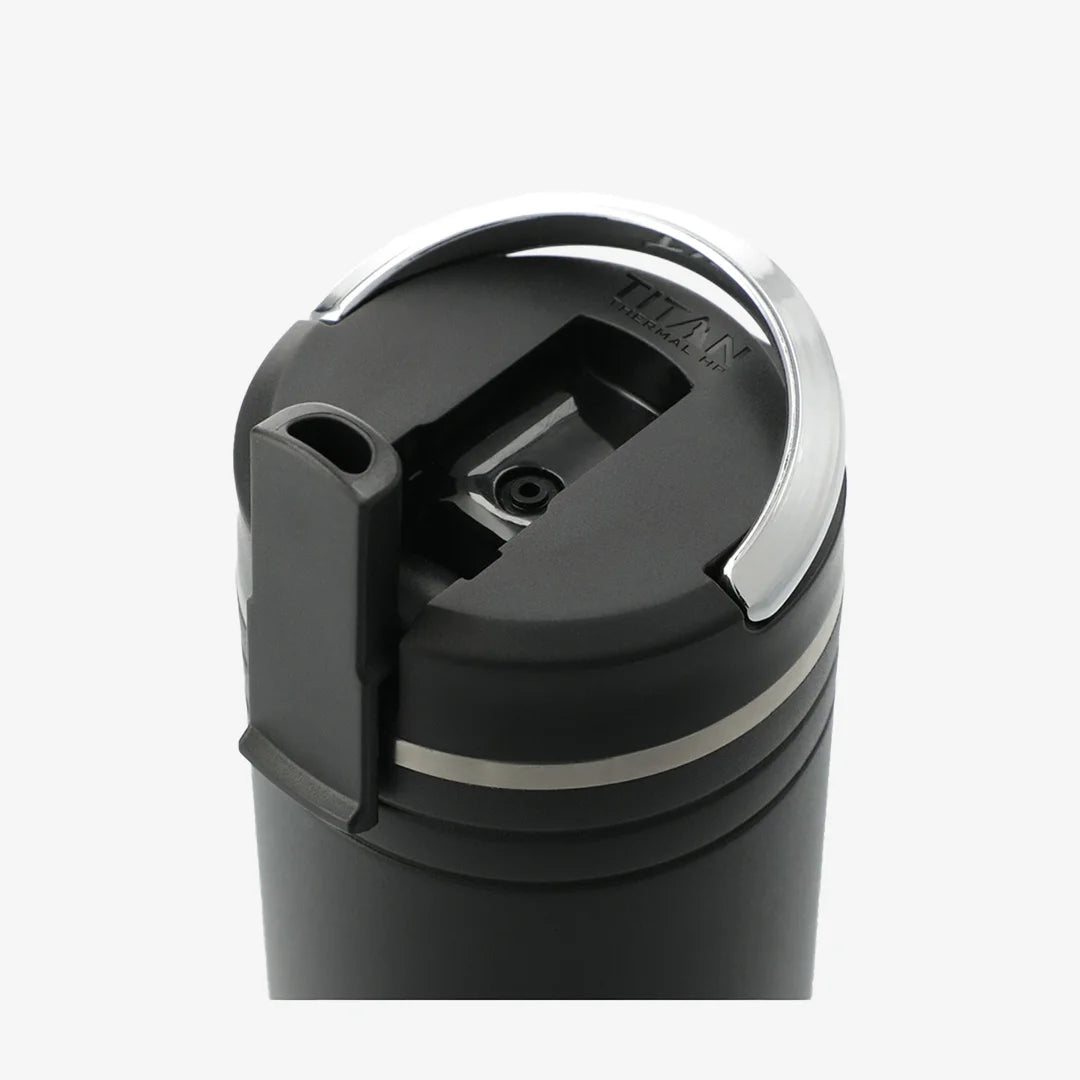 Arctic Zone Titan Thermal HP Straw Drink Bottle 700ml in Black Lid Open  - AZ1025