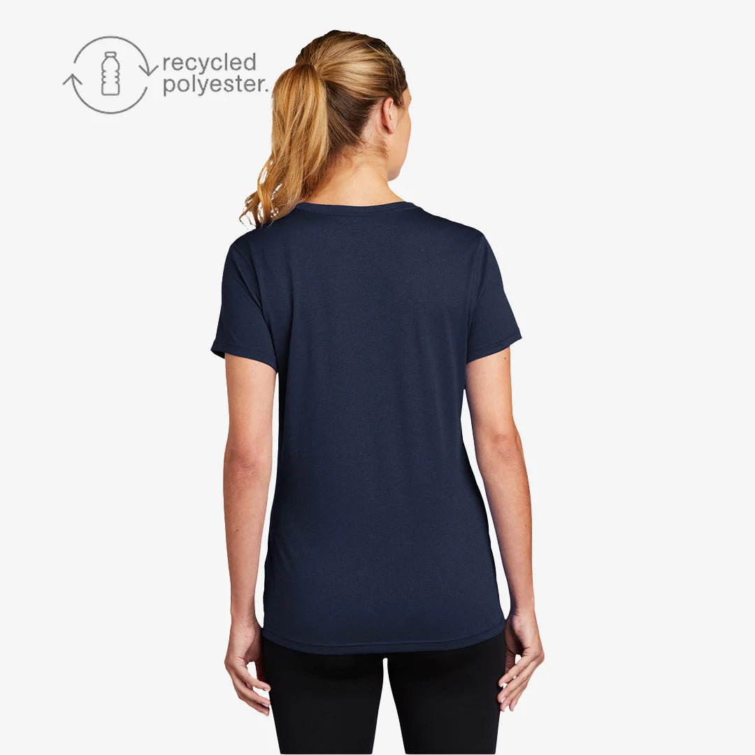 Woman wearing Nike Women's Team RLegend Tee in College Navy Front - DV7312