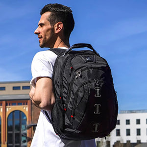 Man carrying Swissdigital Pixel 32L Backpack  - SD857 
