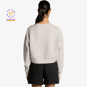 Woman wearing AS Colour Wo&
