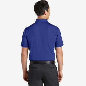 Man wearing Nike Men&