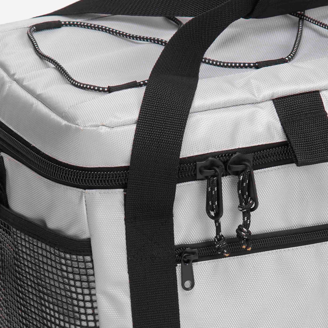 Gear for Life 28L Nautical Cooler Bag in Silver Detail - BNC